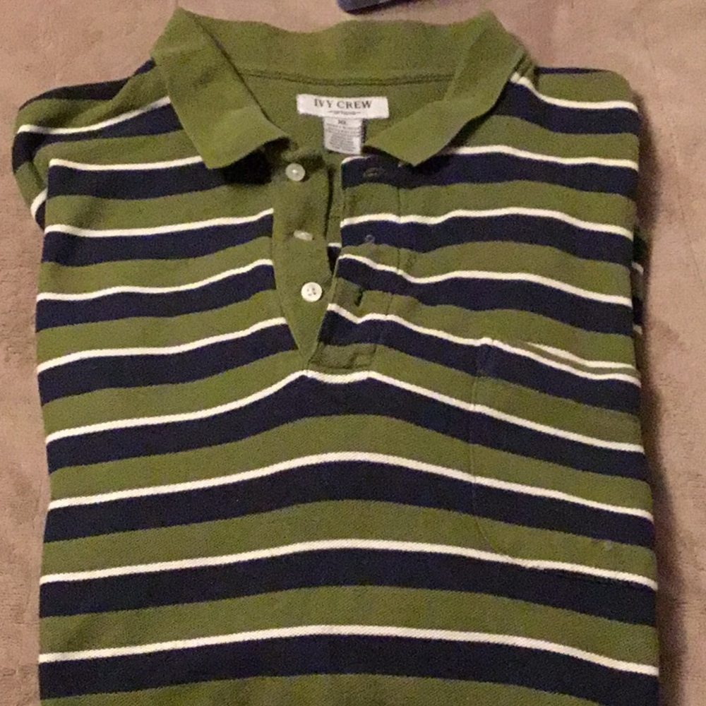 Ivy Crew short sleeve shirt